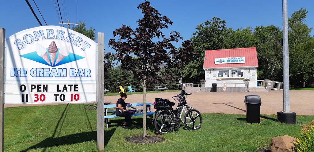 Somerset Ice Cream Bar | 2 Somerset St, Kinkora, PE C0B 1N0, Canada | Phone: (902) 887-3248