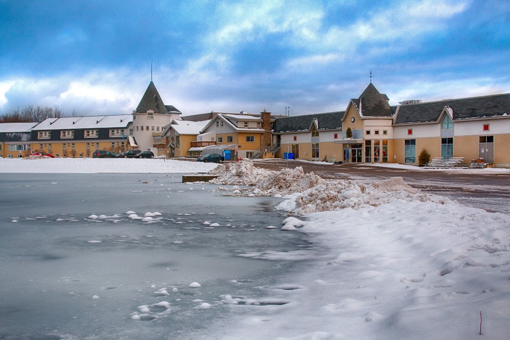 LAuberge du Mont | 200 Boulevard St Sacrement, Saint-Gabriel-de-Valcartier, QC G0A 4S0, Canada | Phone: (418) 844-3771
