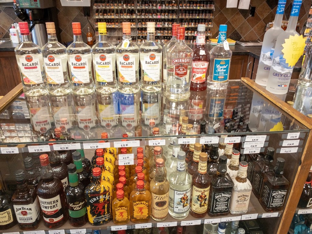 Deer Crossing Convenience Store | 20 QC-138, Kahnawake, QC J0L 1B0, Canada | Phone: (450) 638-4422