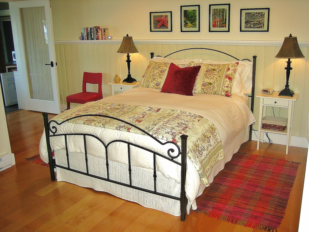 Seastone at Sandy Hook | 6157 Coracle Dr, Sechelt, BC V0N 3A4, Canada | Phone: (604) 885-7196