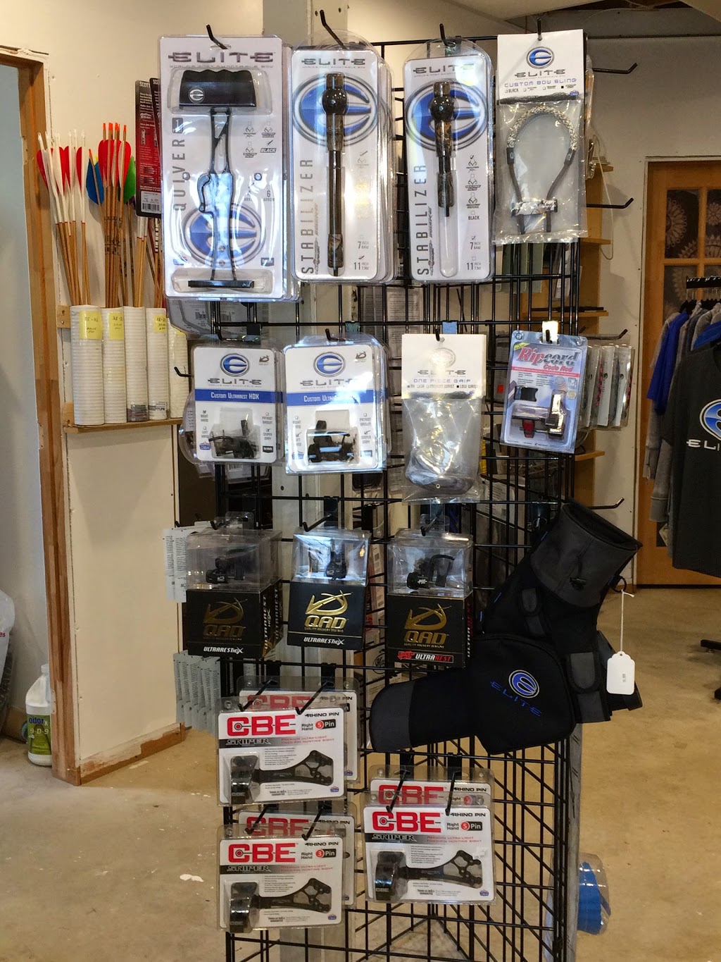 Precision archerie | 30 Rue du Boisé des Mûriers, Cantley, QC J8V 2V7, Canada | Phone: (819) 607-3666