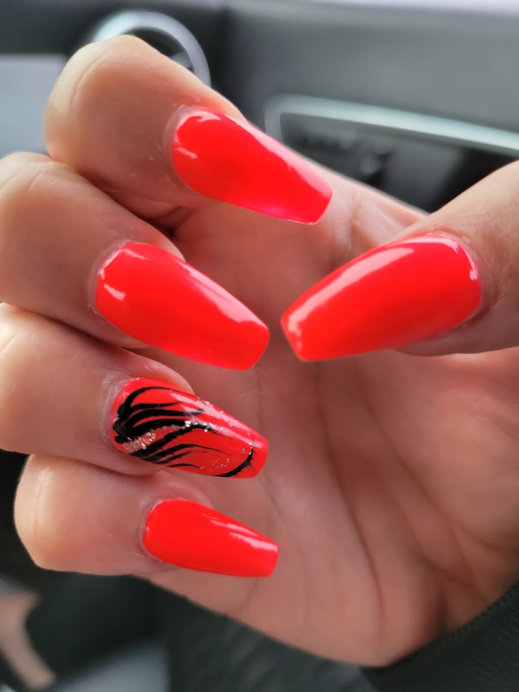 Angel Nails and Spa | 432 Main St E, Hamilton, ON L8N 1J9, Canada | Phone: (905) 308-8225
