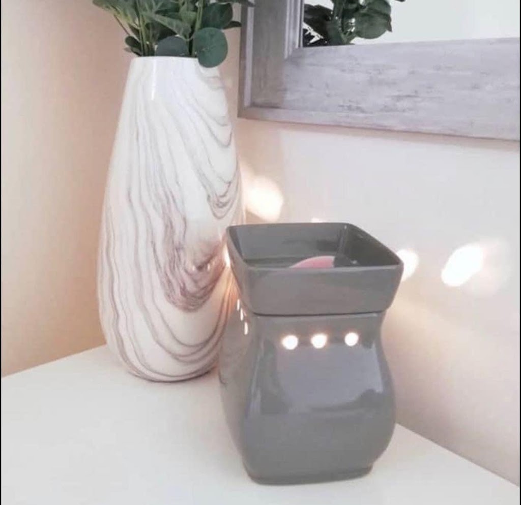 Melanie Kanters Independent Scentsy Consultant | 1452 Bridgeport St, Oshawa, ON L1K 2P5, Canada | Phone: (905) 903-6063