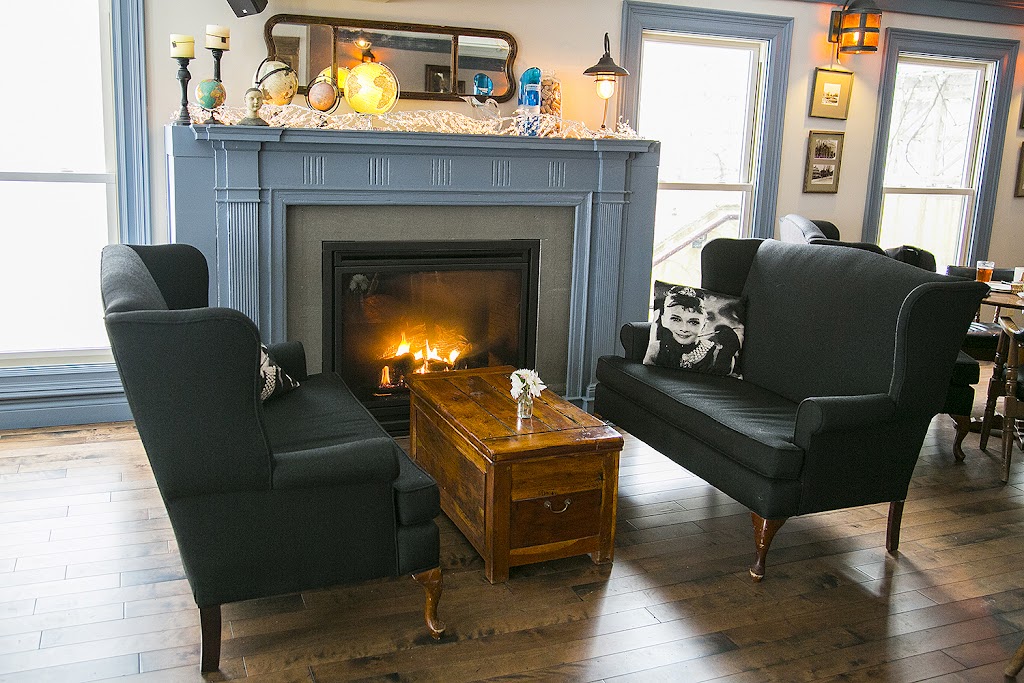 Lanes Privateer Inn & Restaurant | 27 Bristol Ave, Liverpool, NS B0T 1K0, Canada | Phone: (902) 354-3456