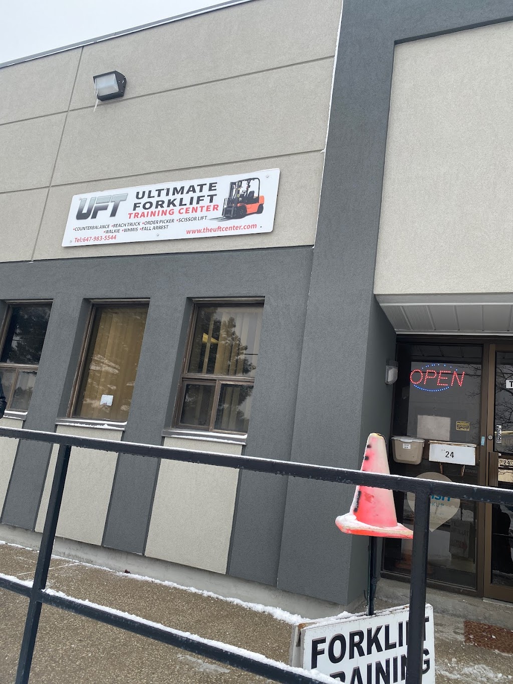 The UFT Center Inc. | 1935 Drew Rd #24, Mississauga, ON L5S 1M7, Canada | Phone: (647) 983-5544
