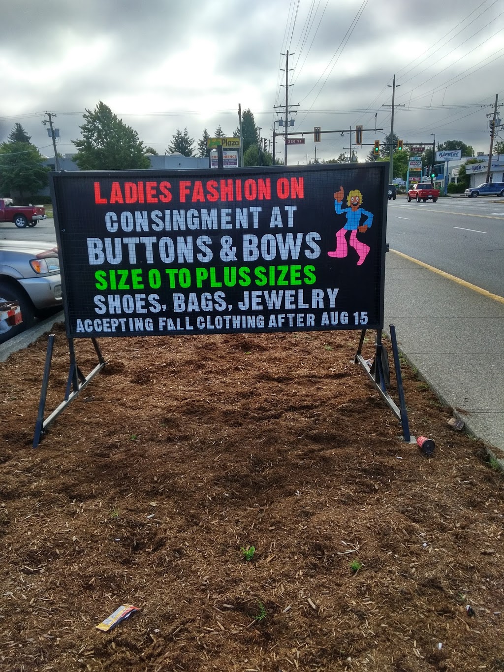 Buttons And Bows Ladies Fashion on Consignment | 22785 Dewdney Trunk Rd, Maple Ridge, BC V2X 3K4, Canada | Phone: (604) 479-2697