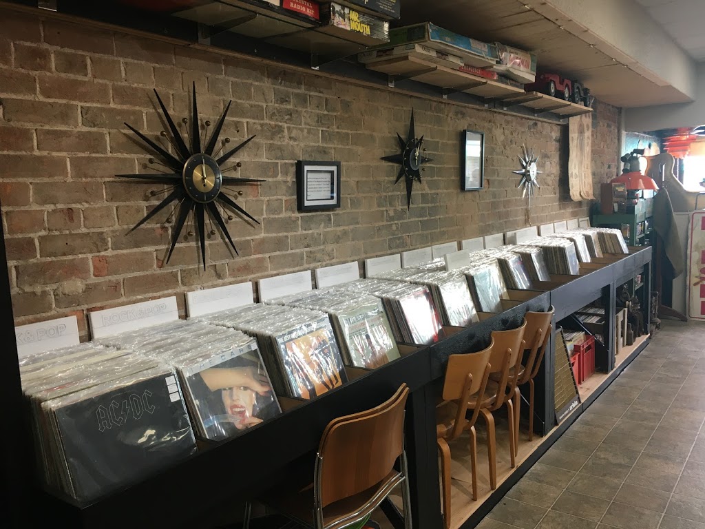 Time Capsule Records, Collectables, Mid Century Modern Decor & N | 168 Queen St, Dunnville, ON N1A 1H7, Canada | Phone: (289) 209-8701
