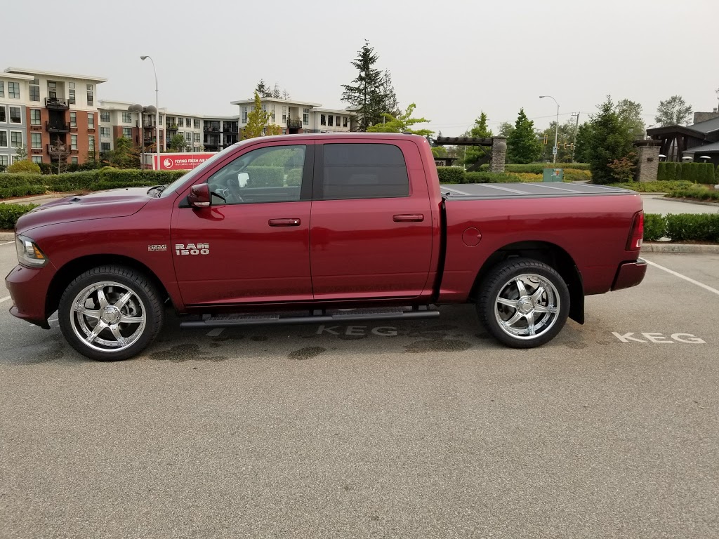 Suds City Carwash Ltd | 15110 32 Ave, Surrey, BC V3S 3M1, Canada | Phone: (778) 869-0679