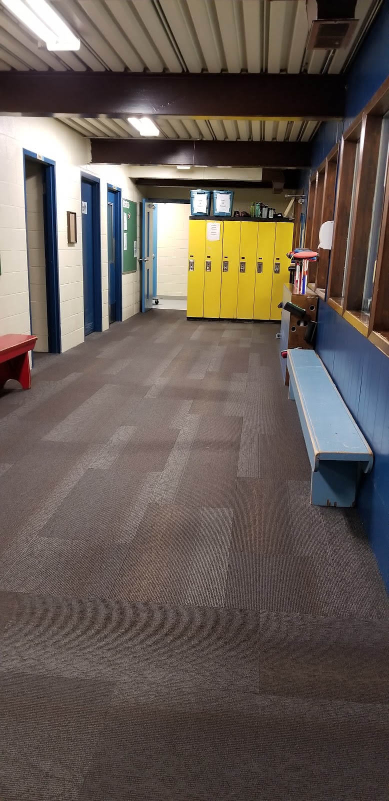 Ilderton Curling Club | 13168 Ilderton Rd, Ilderton, ON N0M 2A0, Canada | Phone: (519) 666-1810