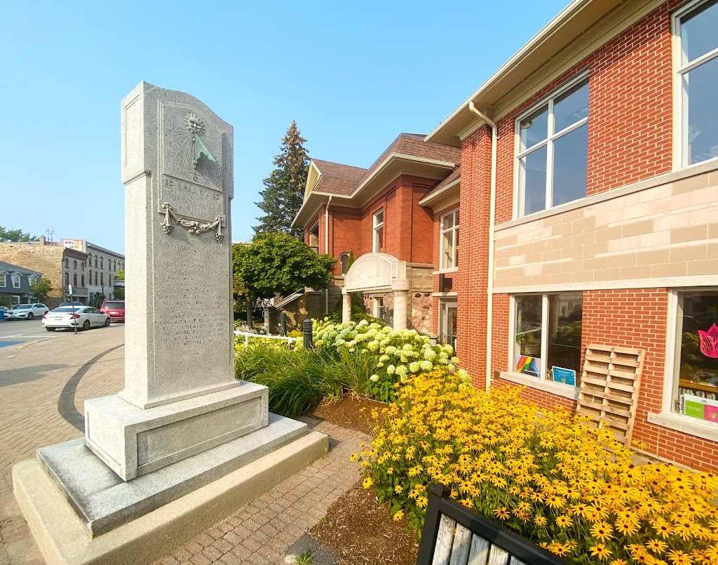 Kincardine Library | 727 Queen St, Kincardine, ON N2Z 1Z9, Canada | Phone: (519) 396-3289