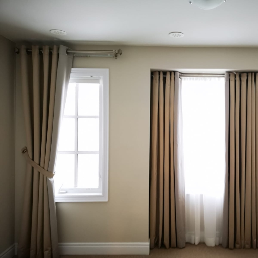 Golden Needle Drapery | 3545 Lake Shore Blvd W #302, Etobicoke, ON M8W 1P4, Canada | Phone: (905) 483-6767