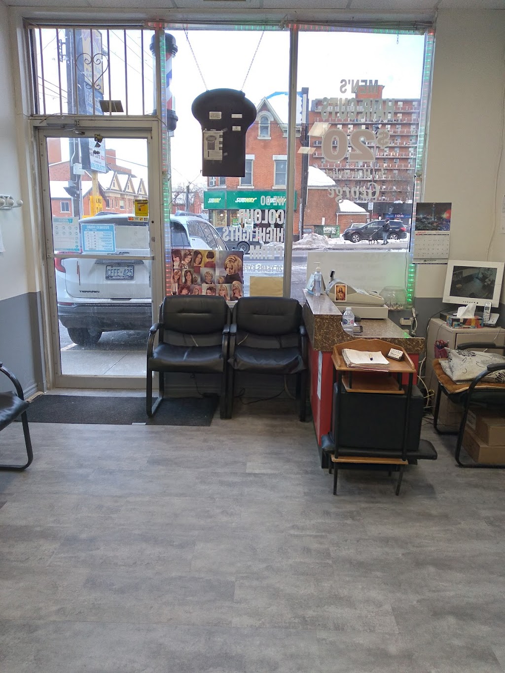 Star Hair Salon | 212 John St S, Hamilton, ON L8N 2C8, Canada | Phone: (905) 525-6777