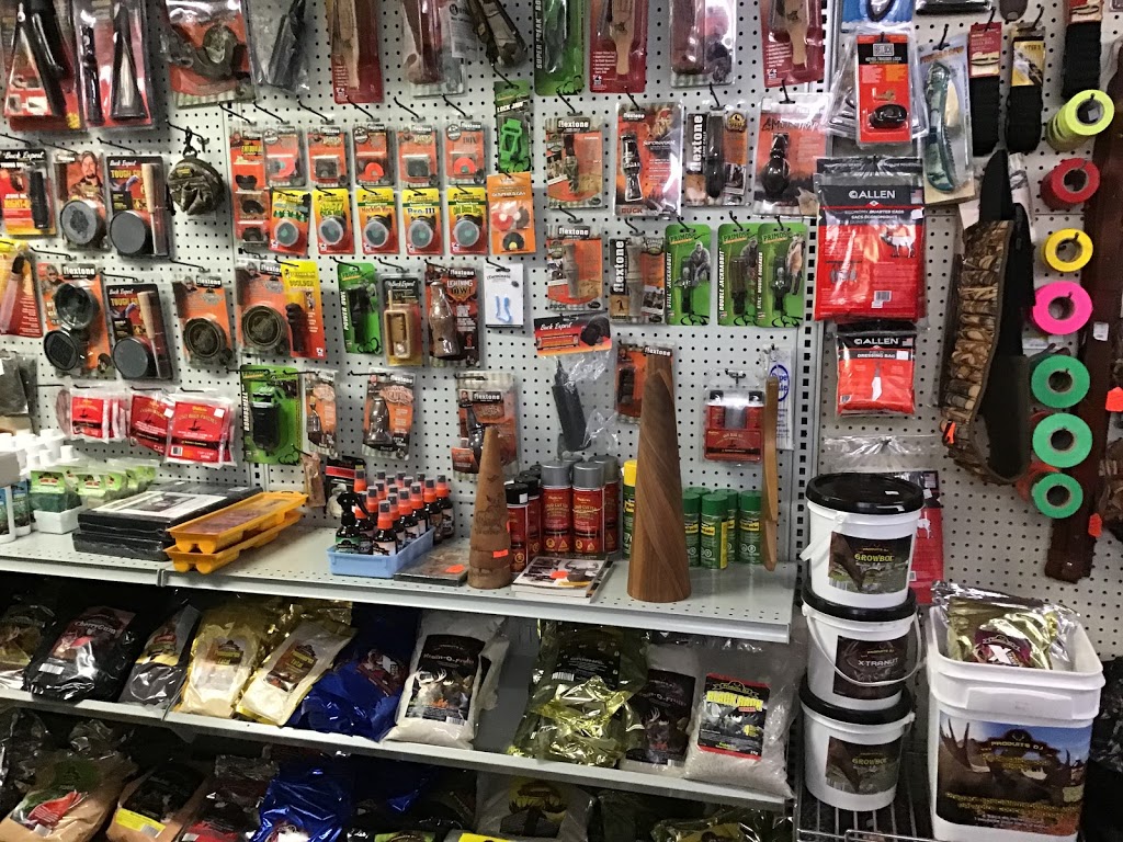 Surplus DArmée, PRO Quincaillerie, J.P. & F. Larochelle Inc. | 3615 Rue Principale, Dunham, QC J0E 1M0, Canada | Phone: (450) 295-2766