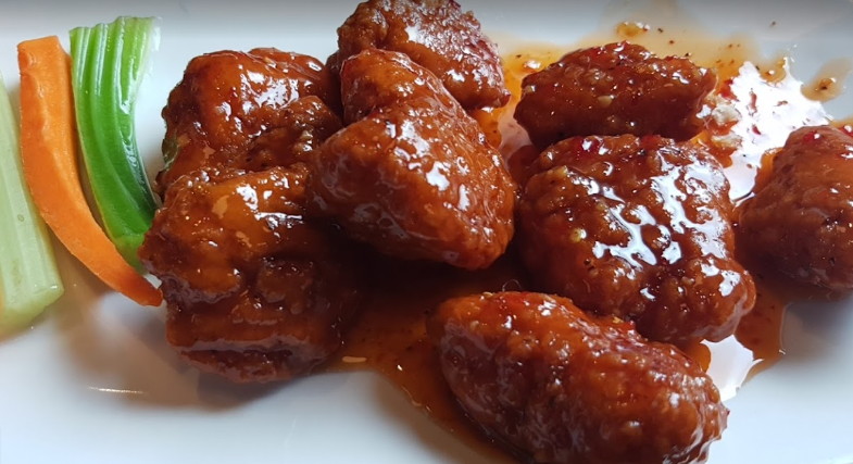 Boston Pizza | 180 Mayfield Common Northwest, Edmonton, AB T5P 4B3, Canada | Phone: (780) 484-0042