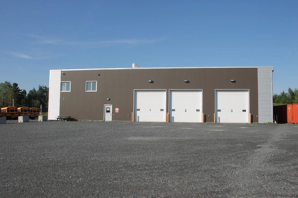 Autobus B Dion | 10, Rue Berthe Dion, Windsor, QC J1S 0B9, Canada | Phone: (819) 845-2449