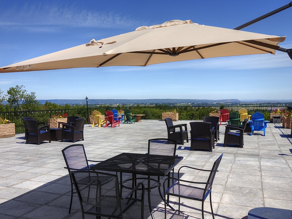 Old Orchard Inn & Spa | 153 Greenwich Rd S, Wolfville, NS B4P 2R2, Canada | Phone: (902) 542-5751