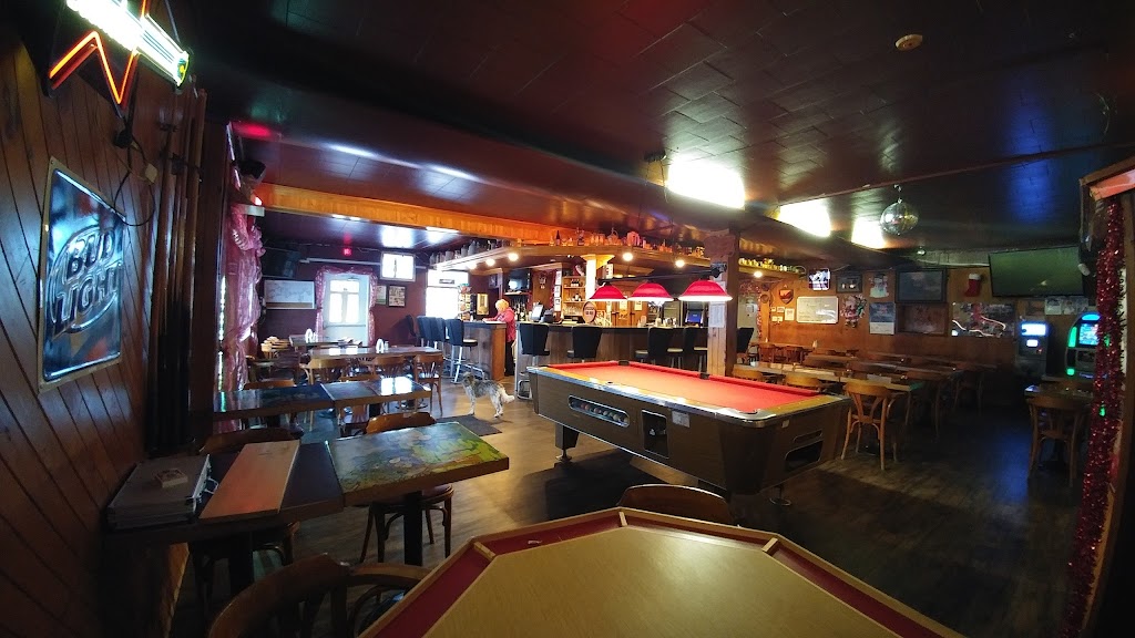 Bar Boston | 200 Rue Perras, Saint-Rémi, QC J0L 2L0, Canada | Phone: (450) 992-1149