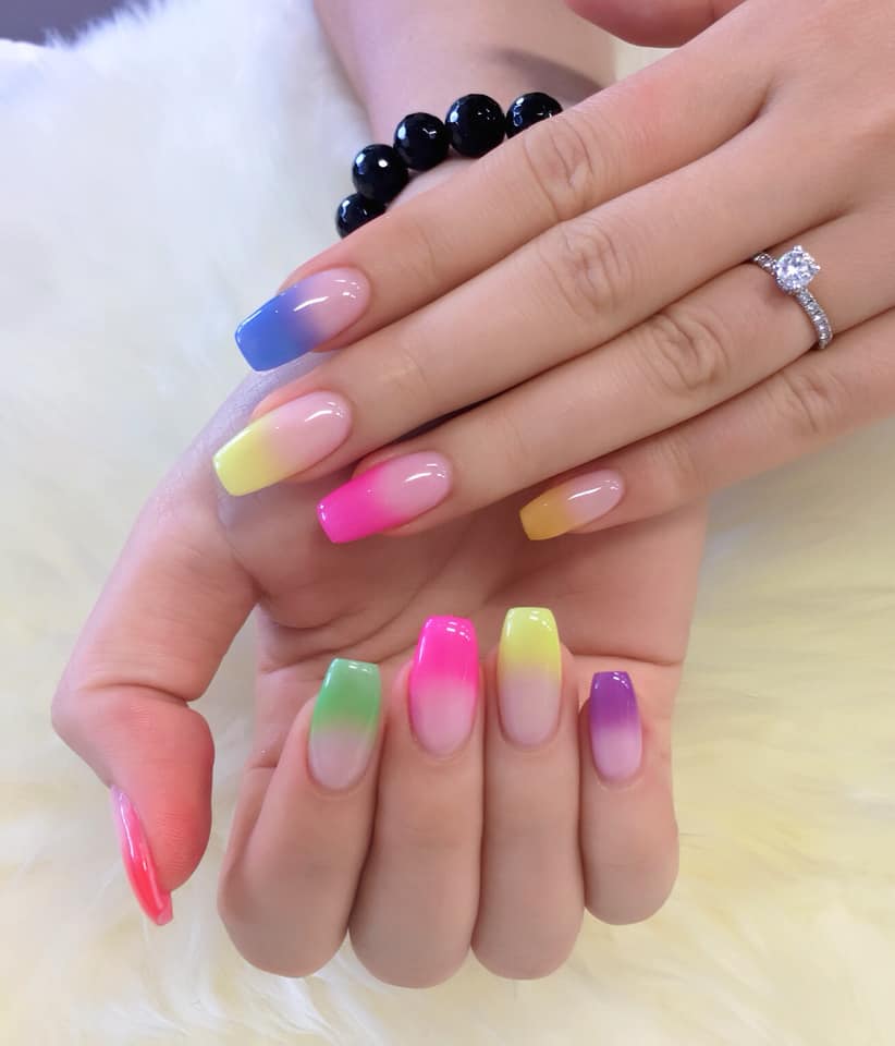 Pretty Nails Spa | 15340 Bayview Ave #5, Aurora, ON L4G 7J1, Canada | Phone: (905) 727-3000