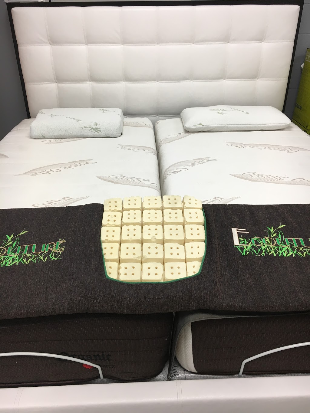 Galaxy Furniture & Bedding | 110 Vulcan St, Etobicoke, ON M9W 1L2, Canada | Phone: (416) 798-9696