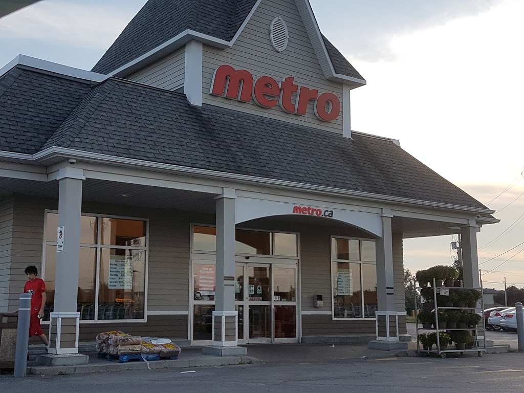 Metro | 21 Richer Close, Casselman, ON K0A 1M0, Canada | Phone: (613) 764-3882