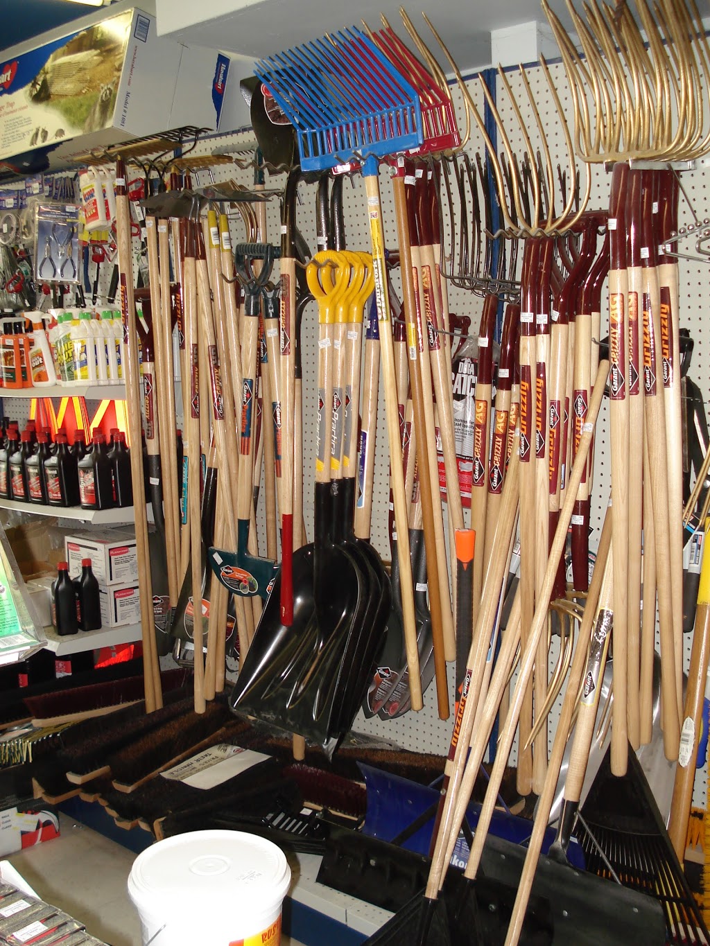 Wright’s Feeds ‘N Needs | 3490 ON-7A, Blackstock, ON L0B 1B0, Canada | Phone: (905) 986-4201