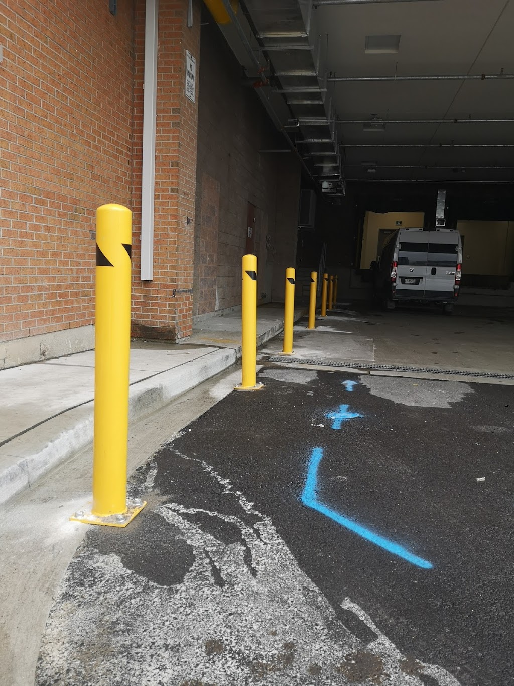 Wiz Overhead Doors Ltd | 24339 ON-48, Baldwin, ON L0E 1A0, Canada | Phone: (800) 323-9682