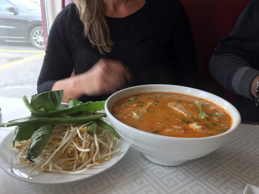 Kanata Noodle House | 500 Hazeldean Rd, Kanata, ON K2L 2B5, Canada | Phone: (613) 831-1121