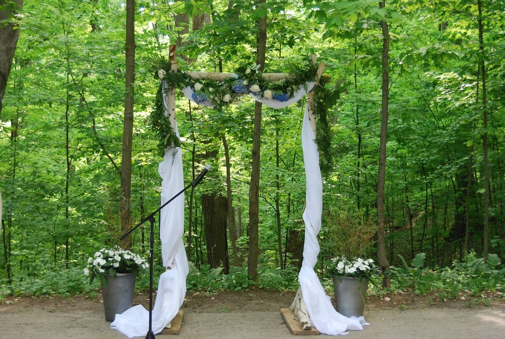 Weddings and Events By Angela | 1035 Timmer Pl, Milton, ON L9T 8H3, Canada | Phone: (416) 877-4528