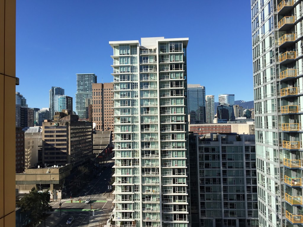 Spectrum Towers | lodging | 111 W Georgia St, Vancouver, BC V6B 1T8, Canada | 6046899010 OR +1 604-689-9010