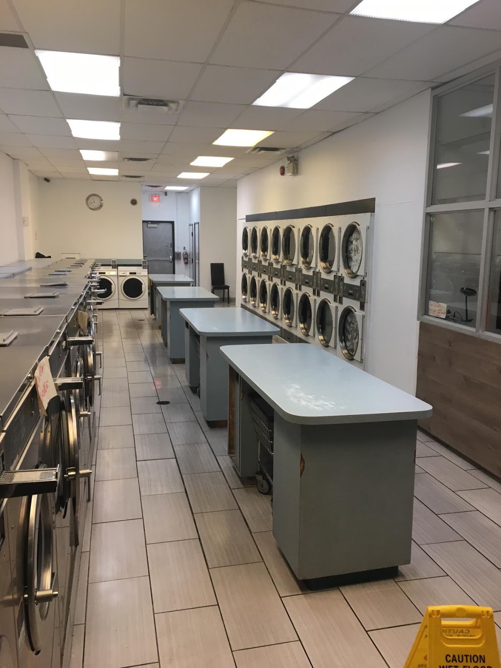Rexdale Coin Wash Laundry | A-20 rexdale, Rexdale Blvd, Etobicoke, ON M9W 5Z3, Canada | Phone: (647) 300-4673