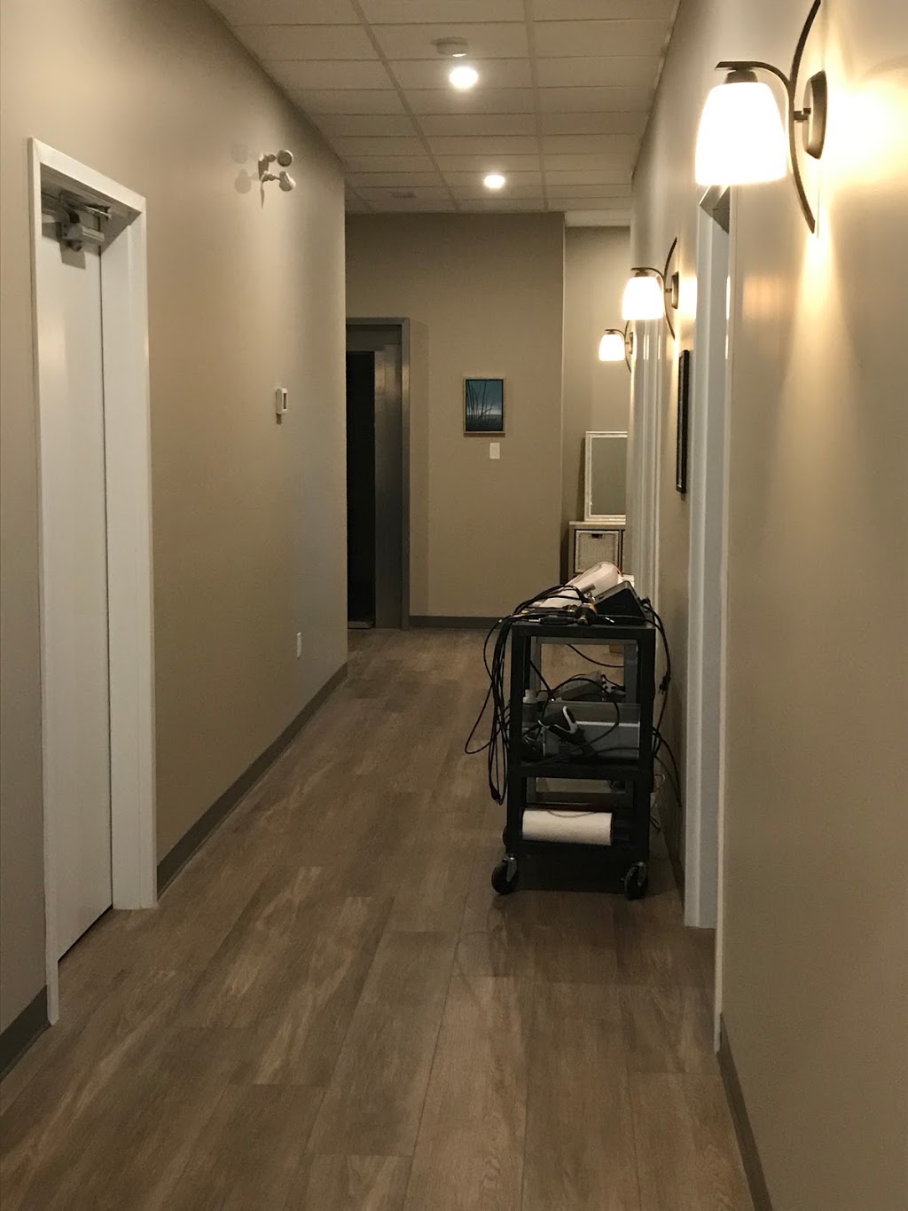 Oshawa Chiropractic & Physiotherapy Wellness Centre | 549 King St E, Oshawa, ON L1H 1G3, Canada | Phone: (289) 274-7880
