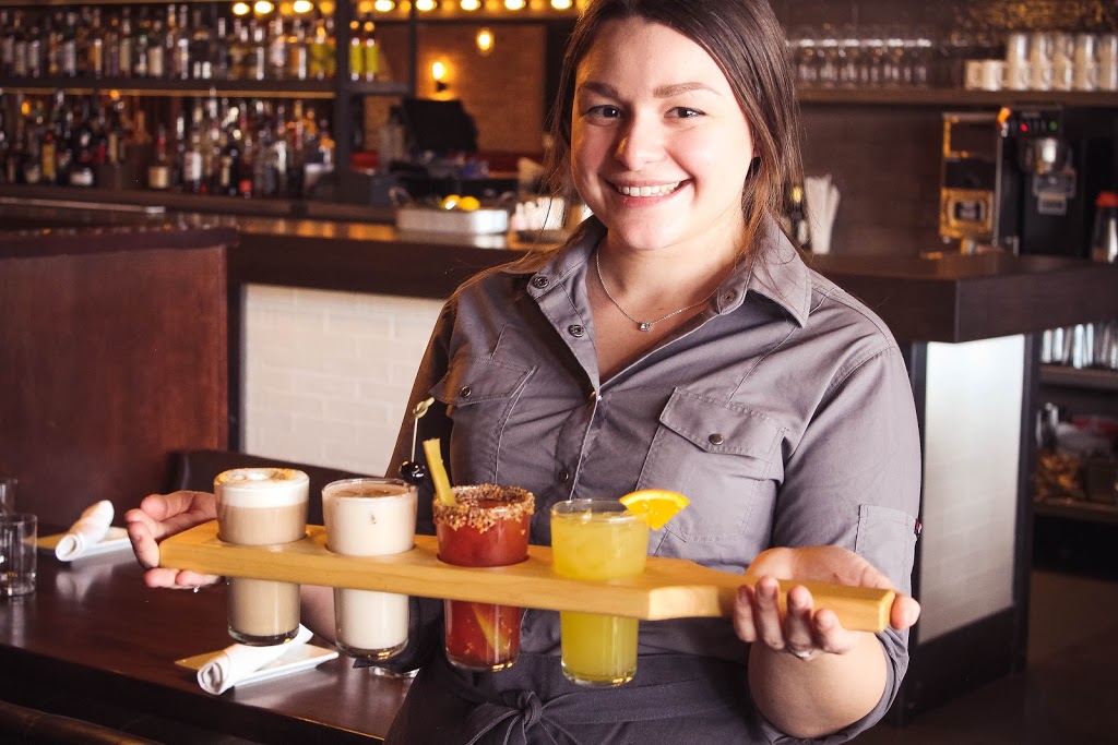 Martinis Bar & Patio | 2980 King St E, Kitchener, ON N2A 1A9, Canada | Phone: (519) 893-6570