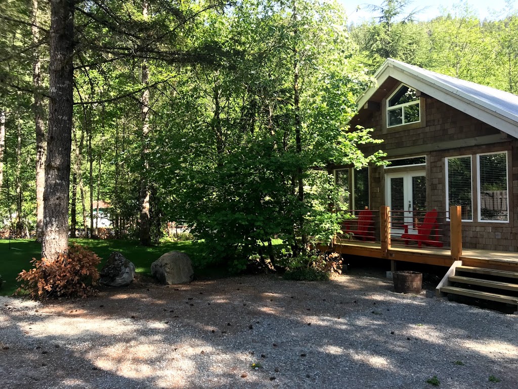 Paradise Valley Campground | 3520 Paradise Valley Rd, Garibaldi Highlands, BC V0N 1T0, Canada | Phone: (604) 898-1486