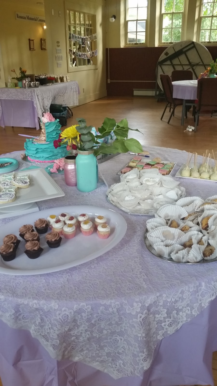Rosseau Memorial Community Hall | 2 Victoria St W, Rosseau, ON P0C 1J0, Canada | Phone: (705) 732-4300