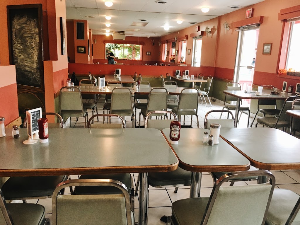 Ambrosia Family Restaurant | 6910 Main St, Osoyoos, BC V0H 1V3, Canada | Phone: (250) 495-2227