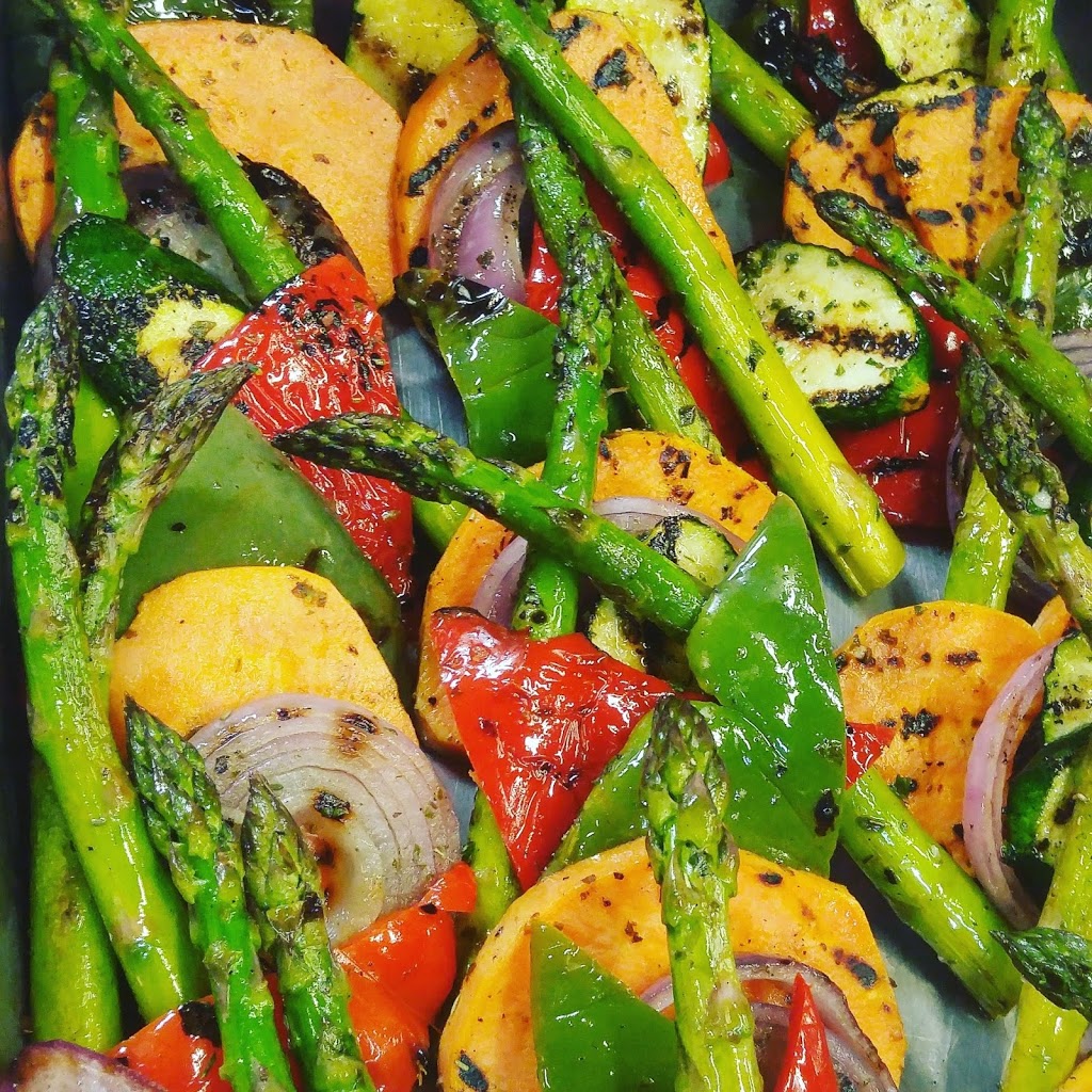 Krew kitchen and catering | 317 Atherley Rd, Orillia, ON L3V 1N8, Canada | Phone: (705) 259-5739