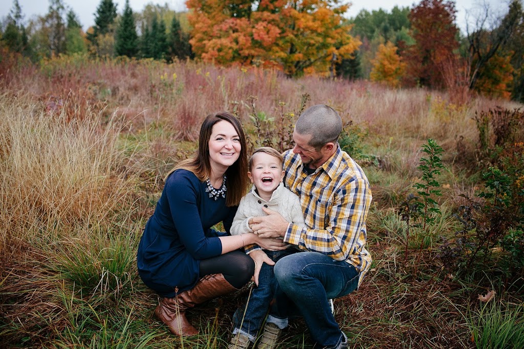 Eleanor Dobbins Photography | Francis Rd, Minden Hills, ON K0M 2K0, Canada | Phone: (705) 306-0250