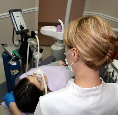 Dentistry In Oak Park | 295 Hays Blvd #103, Oakville, ON L6H 6Z3, Canada | Phone: (905) 257-5444