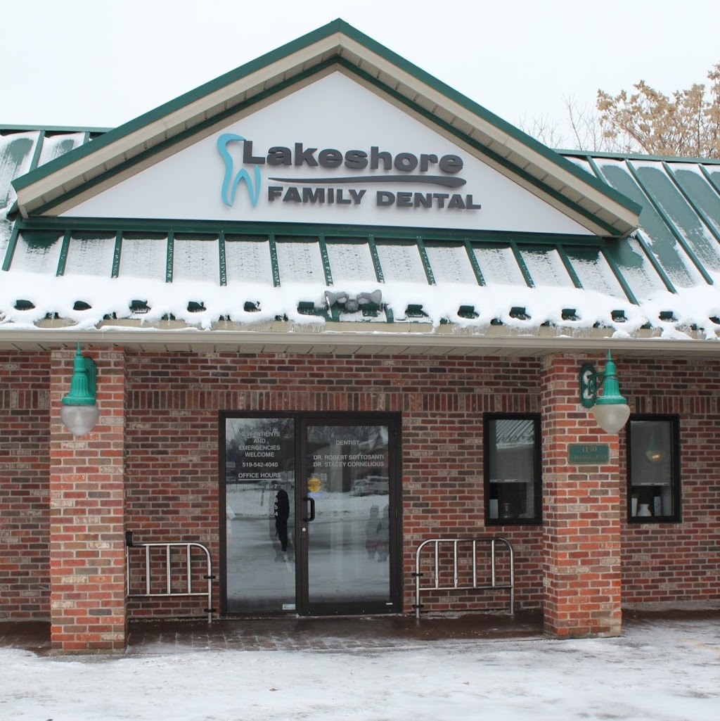 Lakeshore Family Dental Dr Robert Sottosanti Dr Stacey Corneliou | 1130 Lakeshore Rd, Sarnia, ON N7V 2V8, Canada | Phone: (519) 542-4040