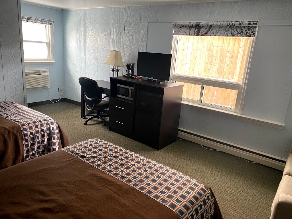 All Seasons Motel | 760 Goderich St, Port Elgin, ON N0H 2C3, Canada | Phone: (519) 389-2244