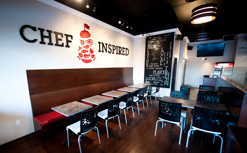 Cheese Curds Gourmet Burgers + Poutinerie | 380 Pleasant St, Dartmouth, NS B2Y 3S5, Canada | Phone: (902) 444-3446