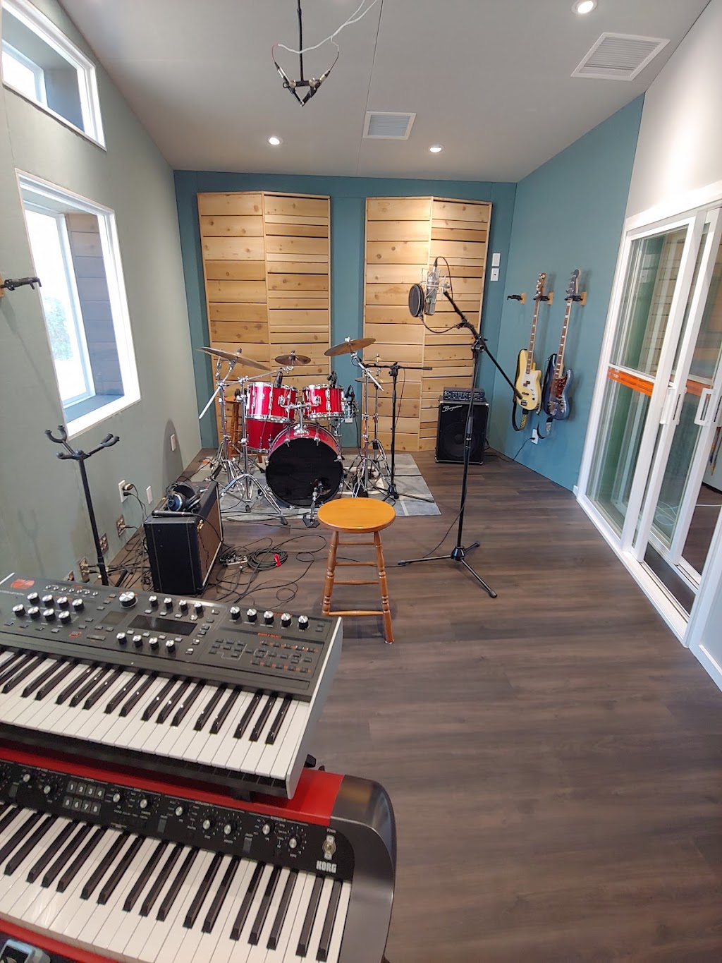 Edgetone Studios | 2363 Seine Rd, Duncan, BC V9L 3B2, Canada | Phone: (250) 510-6071
