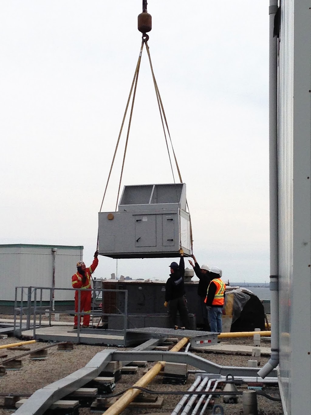 Torham Roofing Solutions Corp. | 1576 Stone Church Rd E #9, Hamilton, ON L8W 3P9, Canada | Phone: (905) 537-8585