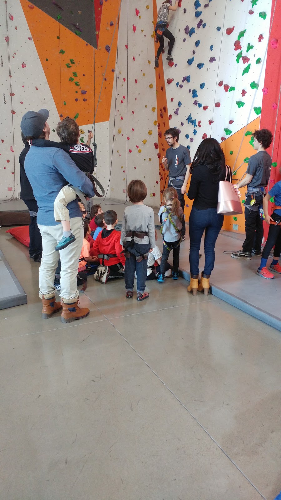 CanyonEscalade | 1775 Chemin de Saint-Jean, La Prairie, QC J5R 0J2, Canada | Phone: (514) 666-2269