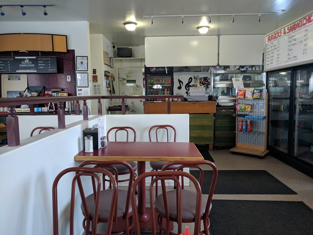 Vickys Home Kitchen | 1st Ave, Raymore, SK S0A 3J0, Canada | Phone: (306) 746-2129
