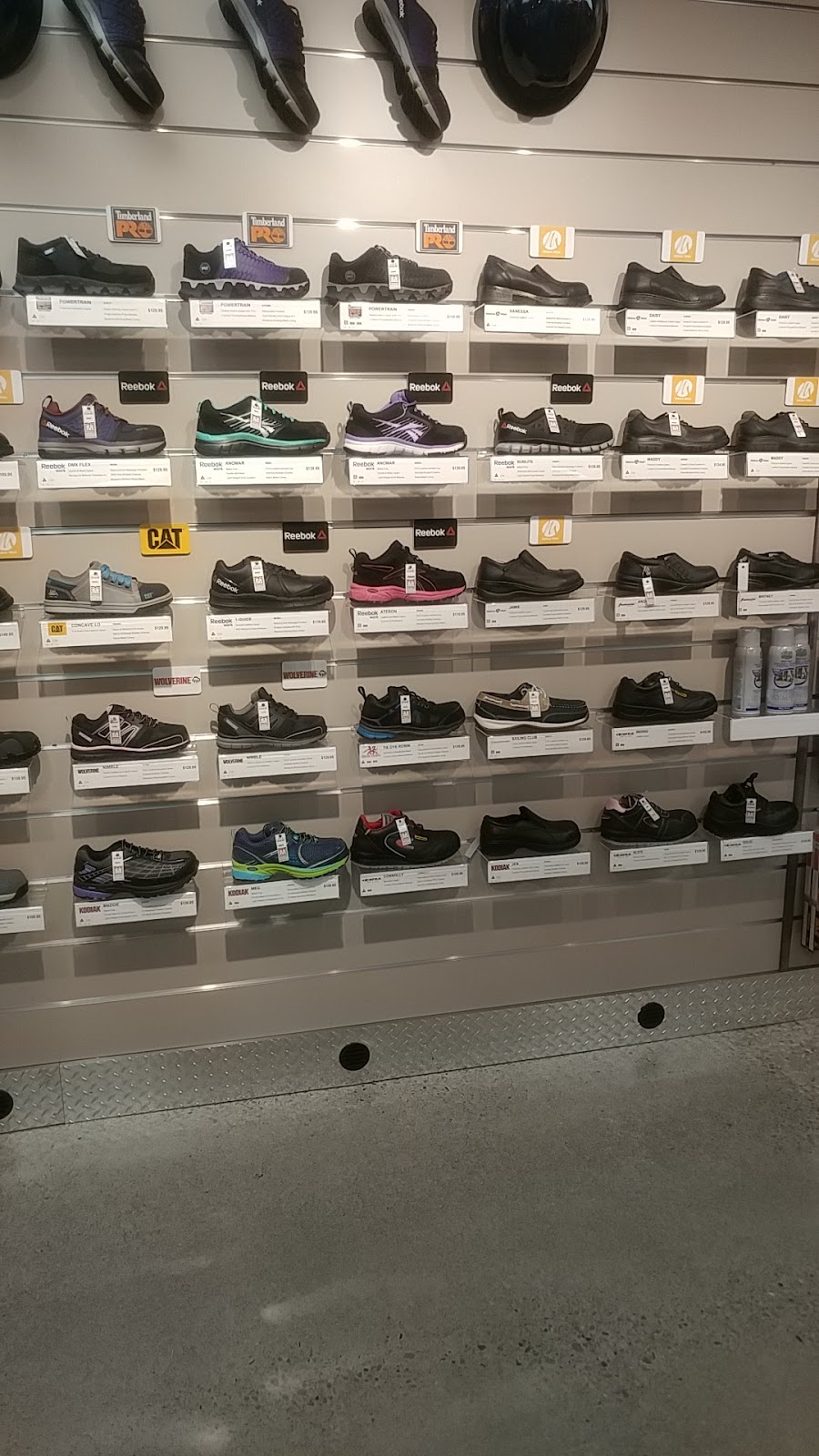 Mister Safety Shoes Inc | 6940 Edwards Blvd, Mississauga, ON L5T 2W2, Canada | Phone: (289) 628-1680