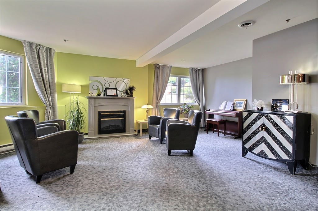 Manoir de Courville | 2002 Boulevard des Chutes, Québec, QC G1C 8A7, Canada | Phone: (418) 663-3300