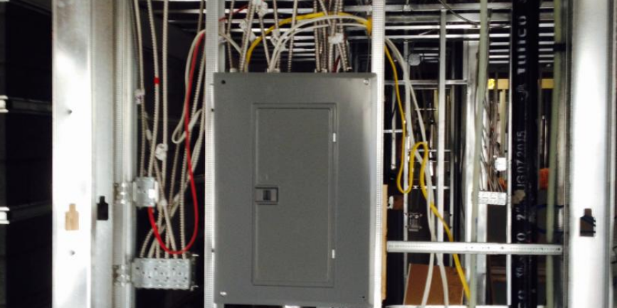 Dale Aspirot Électrique | 1811 Avenue Garden, Mascouche, QC J7L 2E8, Canada | Phone: (514) 754-3256