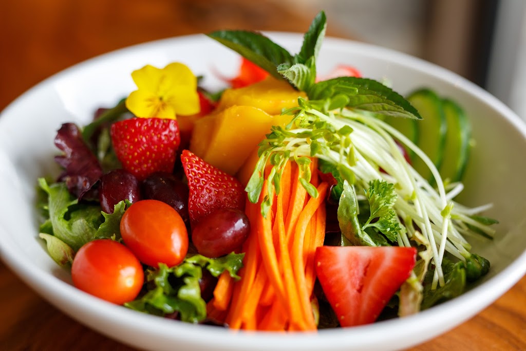 Elements Restaurant | 760 Cooper Rd, Invermere, BC V0A 1K2, Canada | Phone: (250) 341-4002