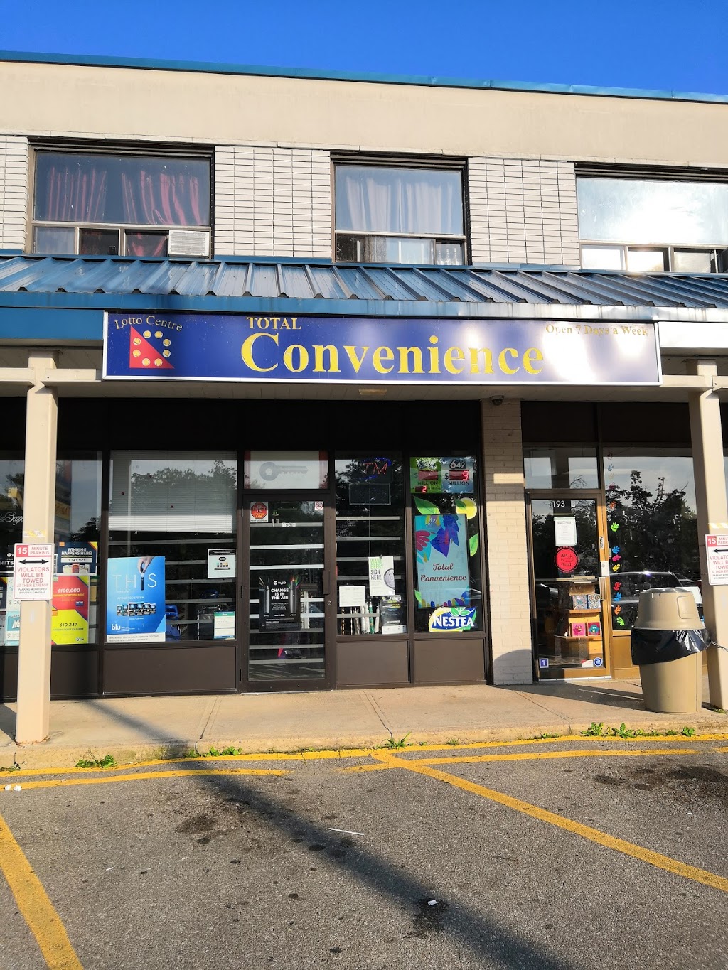 Total Convenience | 193 Lakeshore Rd E, Mississauga, ON L5G 1G2, Canada | Phone: (905) 278-8961